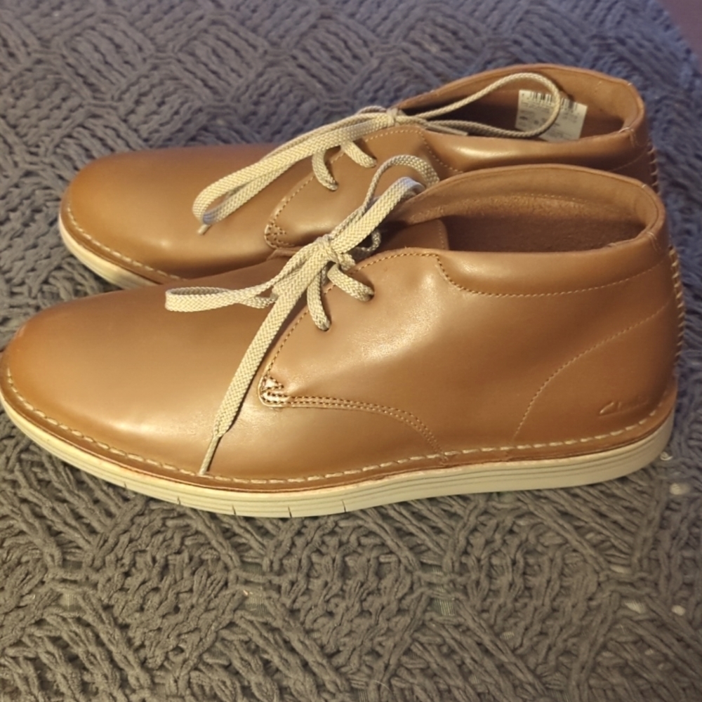 Tan Clarks Chukka Boots